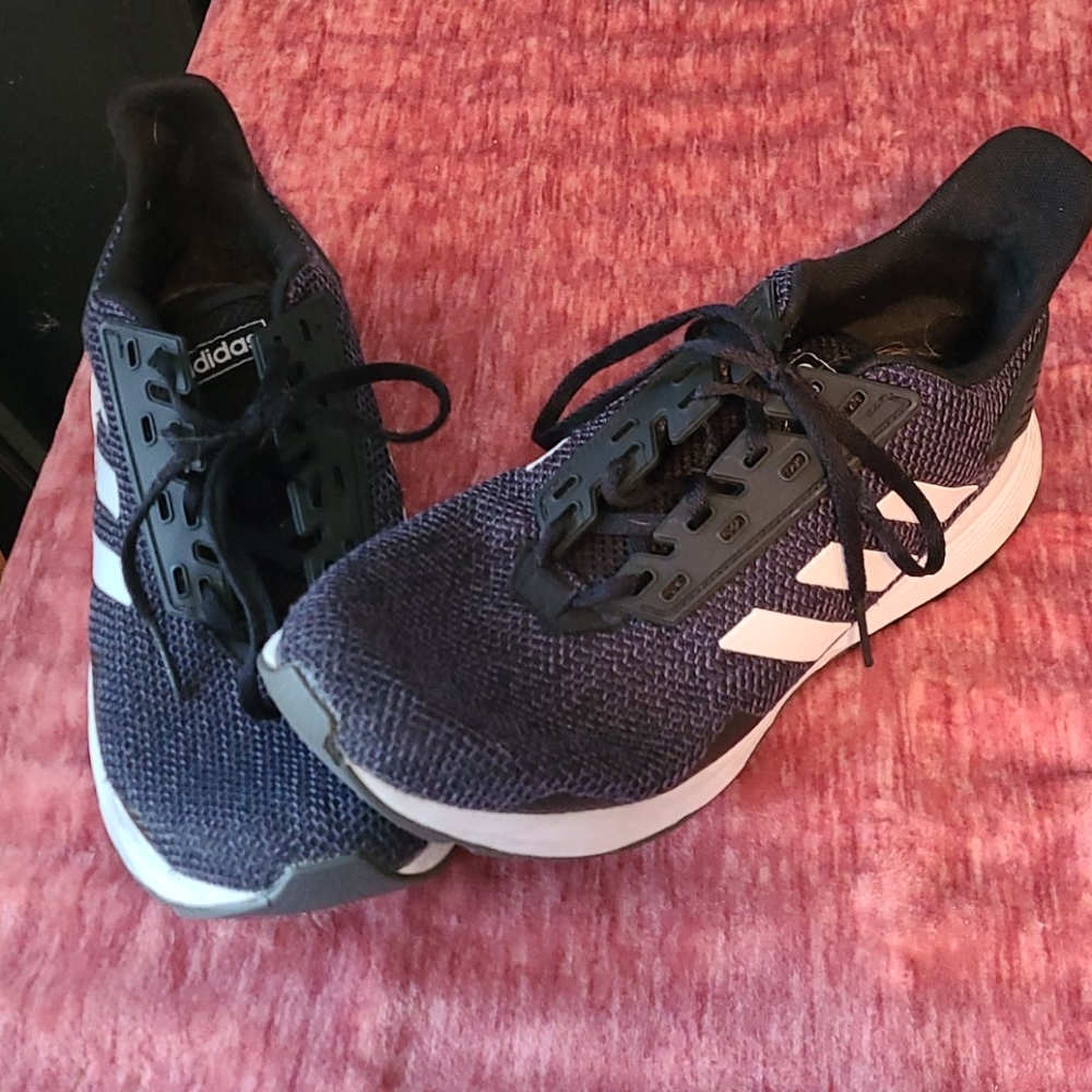 Adidas sneakers 👟 😍